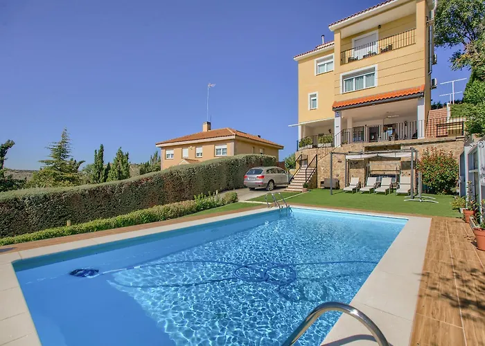 Chalet con Piscina en Aranjuez