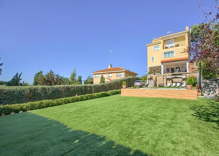 Chalet con Piscina en Aranjuez